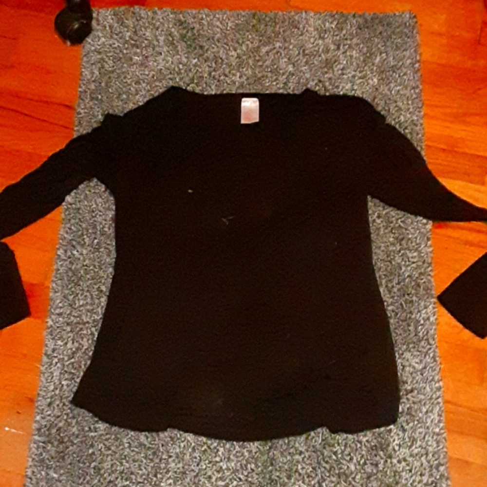 Black long sleeve shirt